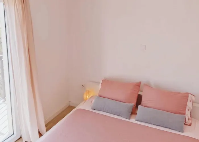 アパート Nika ポスティレ